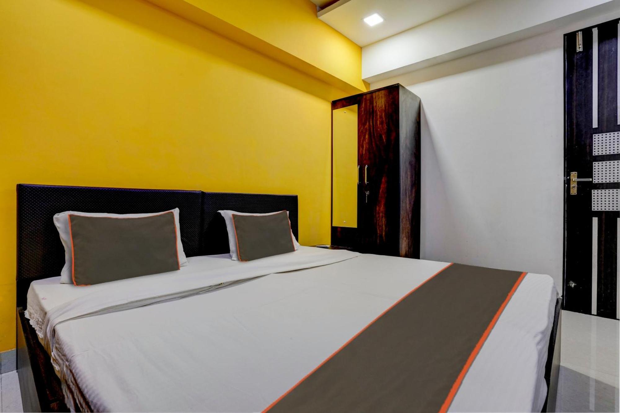 Rio Corporate House Hotel Mumbai Exterior photo